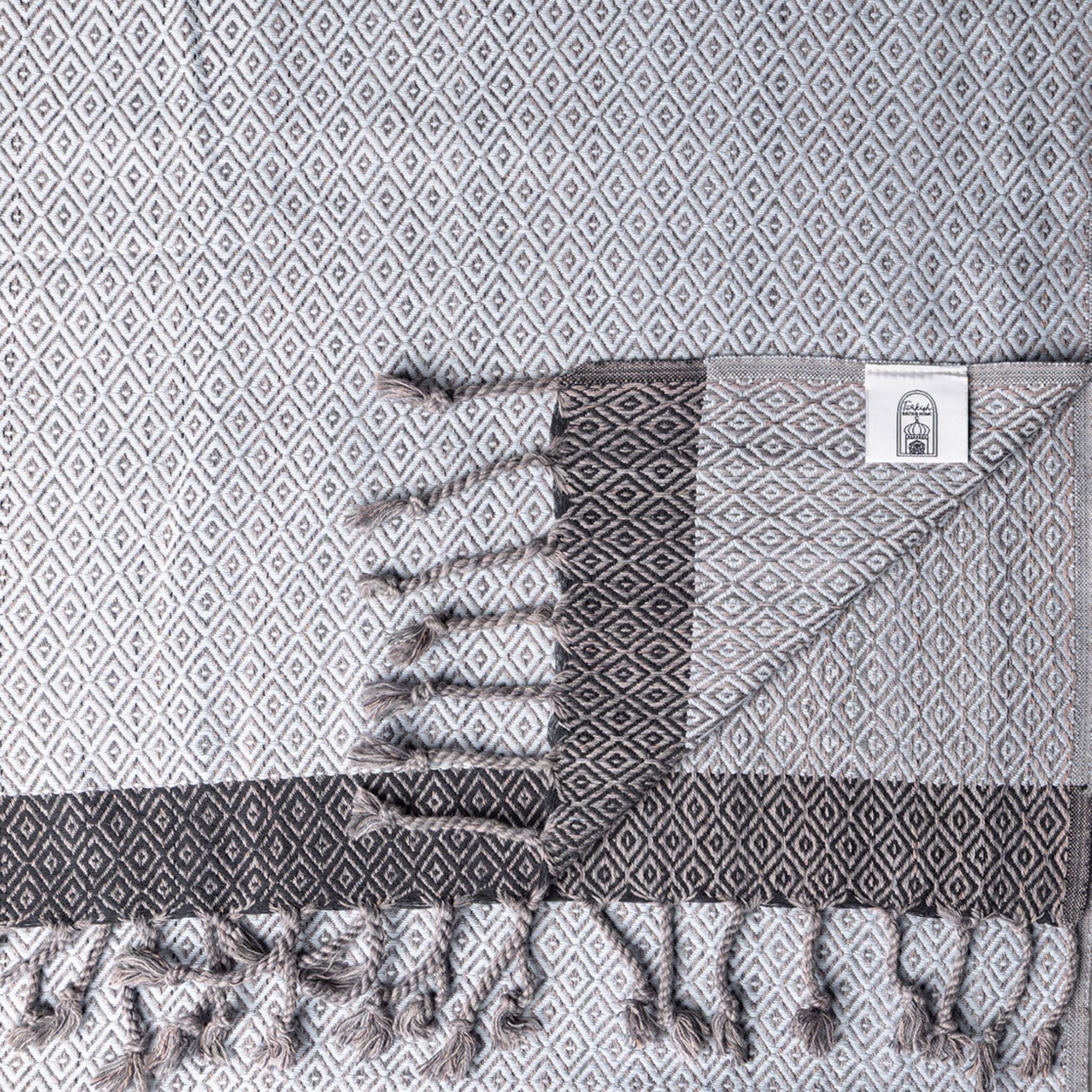 Diamond Tradition Collection Flat Weave Towel