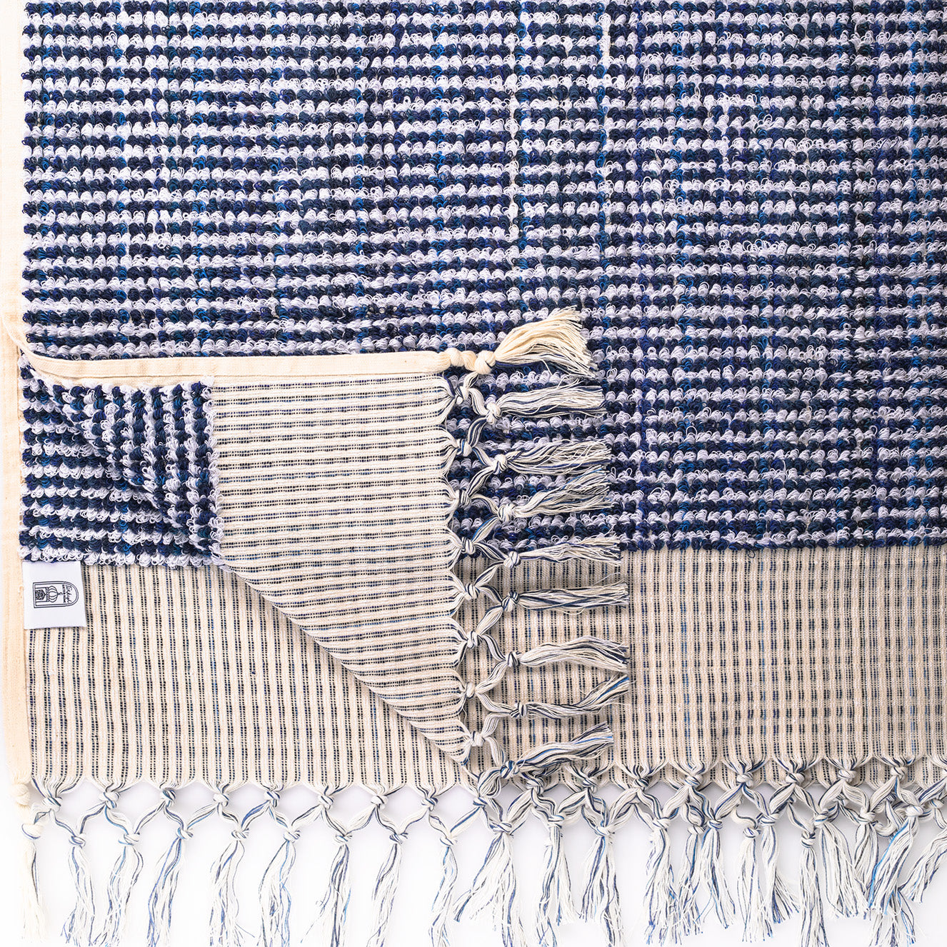 Medium Seamed Thick Looped Towel